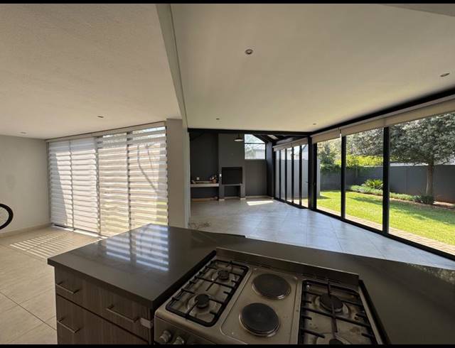 3 BEDROOM HOUSE FOR SALE IN MIDSTREAM MEADOWS